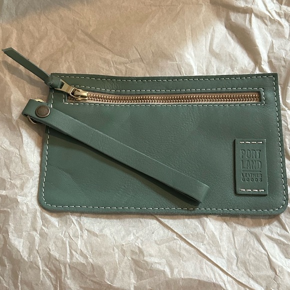 Portland Leather Handbags - Portland Leather Eucalyptus Adriana Pouch